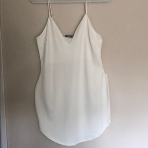 White bodycon dress